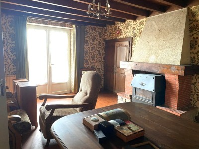 MAISON DE CAMPAGNE - BILLY CHEVANNES - 85.18 m2 - VENDU