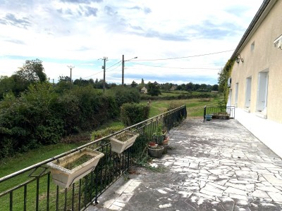 MAISON DE CAMPAGNE - BILLY CHEVANNES - 85.18 m2 - VENDU