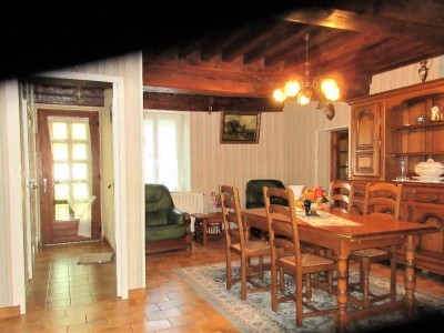 CHARMANTE MAISON DE VILLAGE A VENDRE - BROYE - 148.1 m2 - 155000€