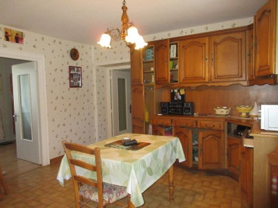 CHARMANTE MAISON DE VILLAGE A VENDRE - BROYE - 148.1 m2 - 155000€