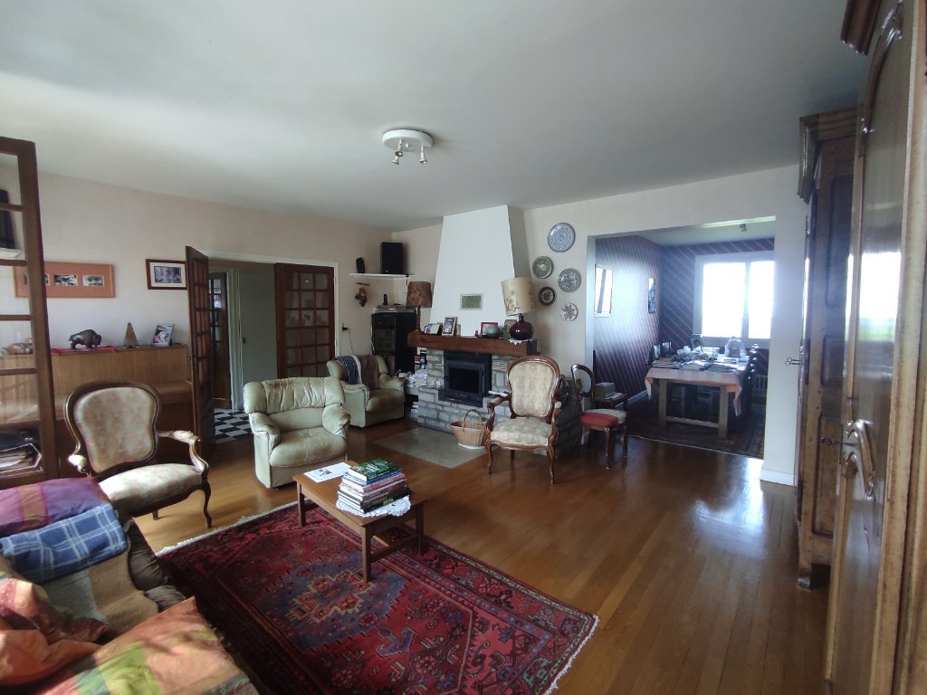 MAISON - CHATEAU CHINON CAMPAGNE - 144.77 m2 - VENDU