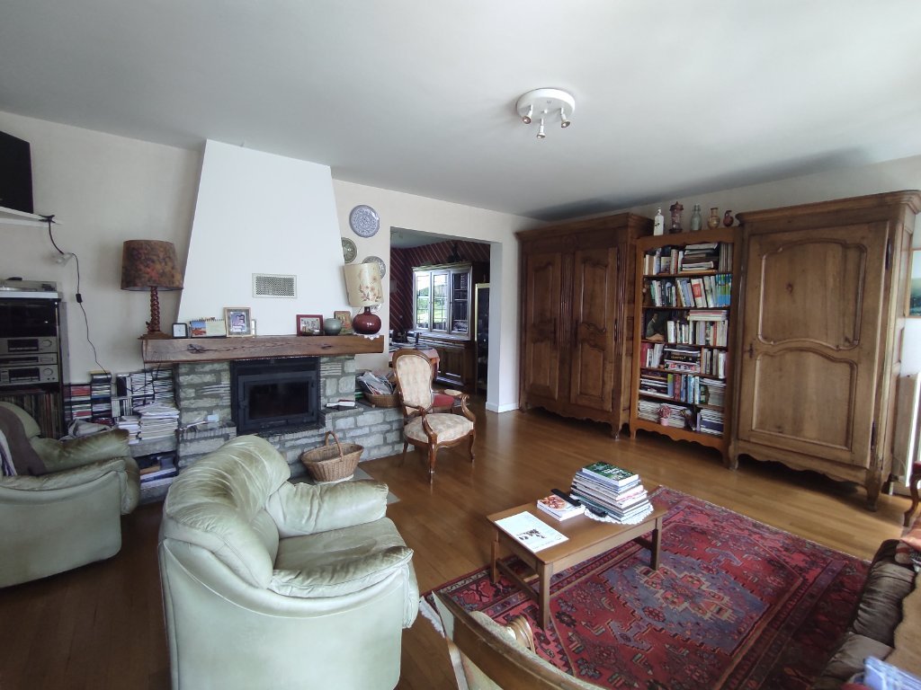 MAISON - CHATEAU CHINON CAMPAGNE - 144.77 m2 - VENDU