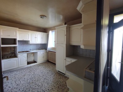 MAISON A VENDRE - CHATEAU CHINON CAMPAGNE - 92.39 m2 - 80000€