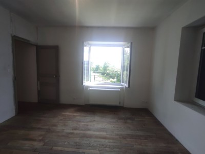 Maison 6 pices / 4 chambres A VENDRE - CHATEAU CHINON CAMPAGNE - 126.42 m2 - 152000€
