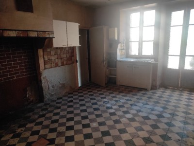 MAISON A VENDRE - CHATEAU CHINON CAMPAGNE - 74.21 m2 - 59000€