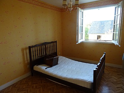 Pavillon A VENDRE - CHATEAU CHINON CAMPAGNE - 82.98 m2 - 98 000 €