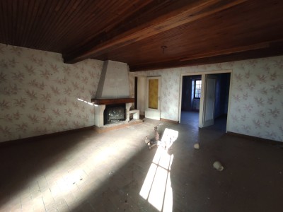 MAISON A VENDRE - CHATEAU CHINON CAMPAGNE - 101.34 m2 - 56 000 €