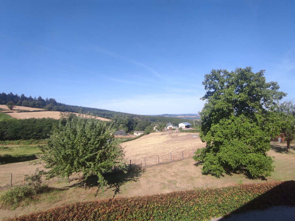 Pavillon sur sous sol complet - CHATEAU CHINON CAMPAGNE - 89.99 m2 - VENDU