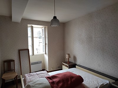 MAISON - CHATEAU CHINON VILLE - 62.44 m2 - VENDU