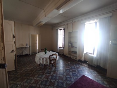 MAISON A VENDRE - CHATEAU CHINON VILLE - 349.38 m2 - 142000€