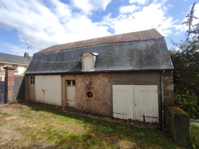 MAISON A VENDRE - CHATEAU CHINON VILLE - 349.38 m2 - 142000€