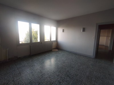 MAISON A VENDRE - CHATEAU CHINON VILLE - 77.38 m2 - 82000€