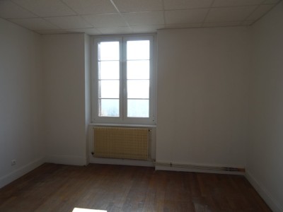 Maison de Ville avec Commerce - CHATEAU CHINON VILLE - 290 m2 - VENDU
