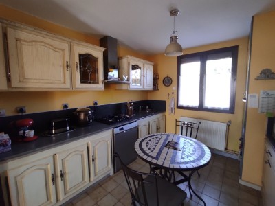 Pavillon sur vide sanitaire - CHATEAU CHINON VILLE - 144.34 m2 - VENDU