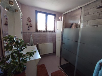 Pavillon sur vide sanitaire - CHATEAU CHINON VILLE - 144.34 m2 - VENDU
