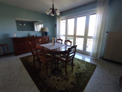 MAISON A VENDRE - CHATEAU CHINON VILLE - 137.69 m2 - 100000€