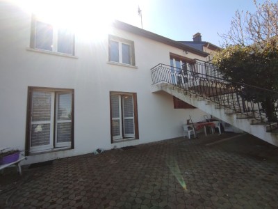 MAISON A VENDRE - CHATEAU CHINON VILLE - 137.69 m2 - 100000€
