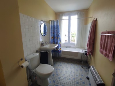 MAISON - CHATEAU CHINON VILLE - 100.12 m2 - VENDU