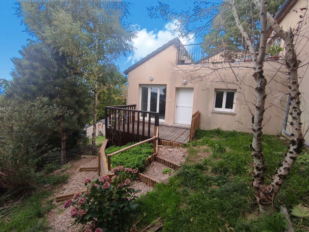 MAISON - CHATEAU CHINON VILLE - 68.36 m2 - VENDU