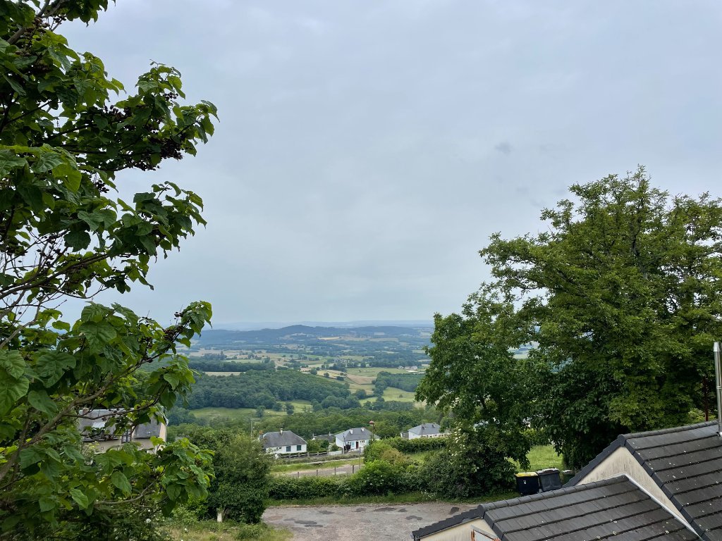 MAISON - CHATEAU CHINON VILLE - 68.36 m2 - VENDU