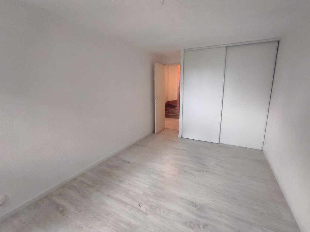 MAISON - CHATEAU CHINON VILLE - 68.36 m2 - VENDU