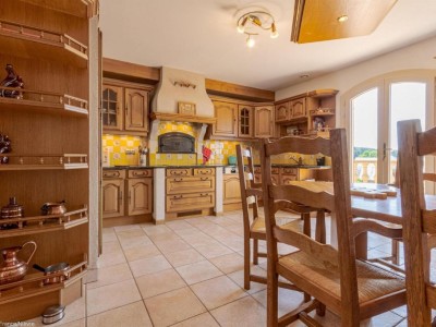 MAISON A VENDRE - CHATEAU CHINON VILLE - 276.59 m2 - 399000€