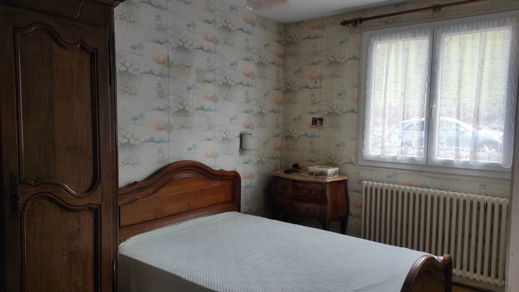 MAISON - CHATEAU CHINON VILLE - 117.88 m2 - VENDU