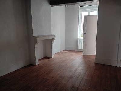 MAISON A VENDRE - CHATEAU CHINON VILLE - 92.43 m2 - 60 000 €