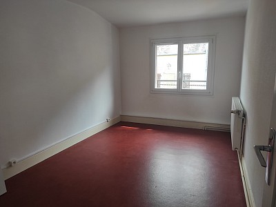 MAISON A VENDRE - CHATEAU CHINON VILLE - 92.43 m2 - 60 000 €