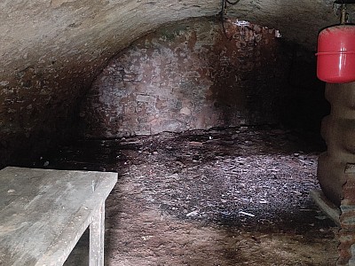 MAISON A VENDRE - CHATEAU CHINON VILLE - 92.43 m2 - 60 000 €