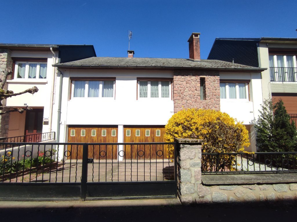 MAISON - CHATEAU CHINON VILLE - 137.69 m2 - VENDU