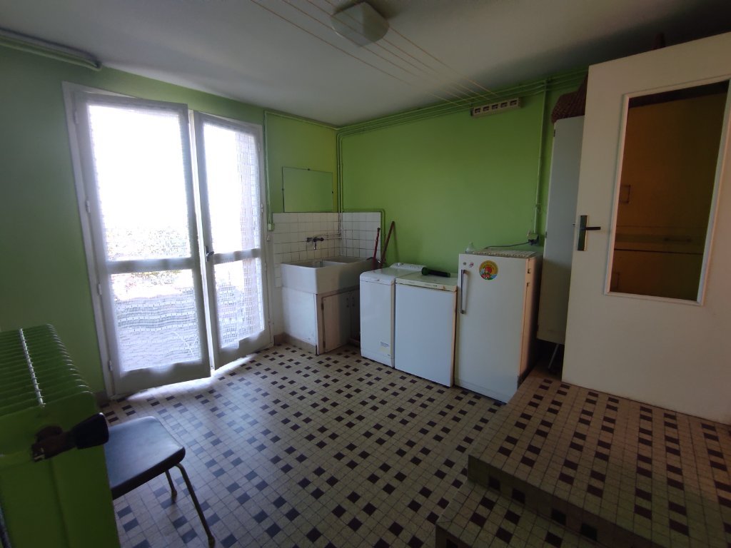 MAISON - CHATEAU CHINON VILLE - 137.69 m2 - VENDU