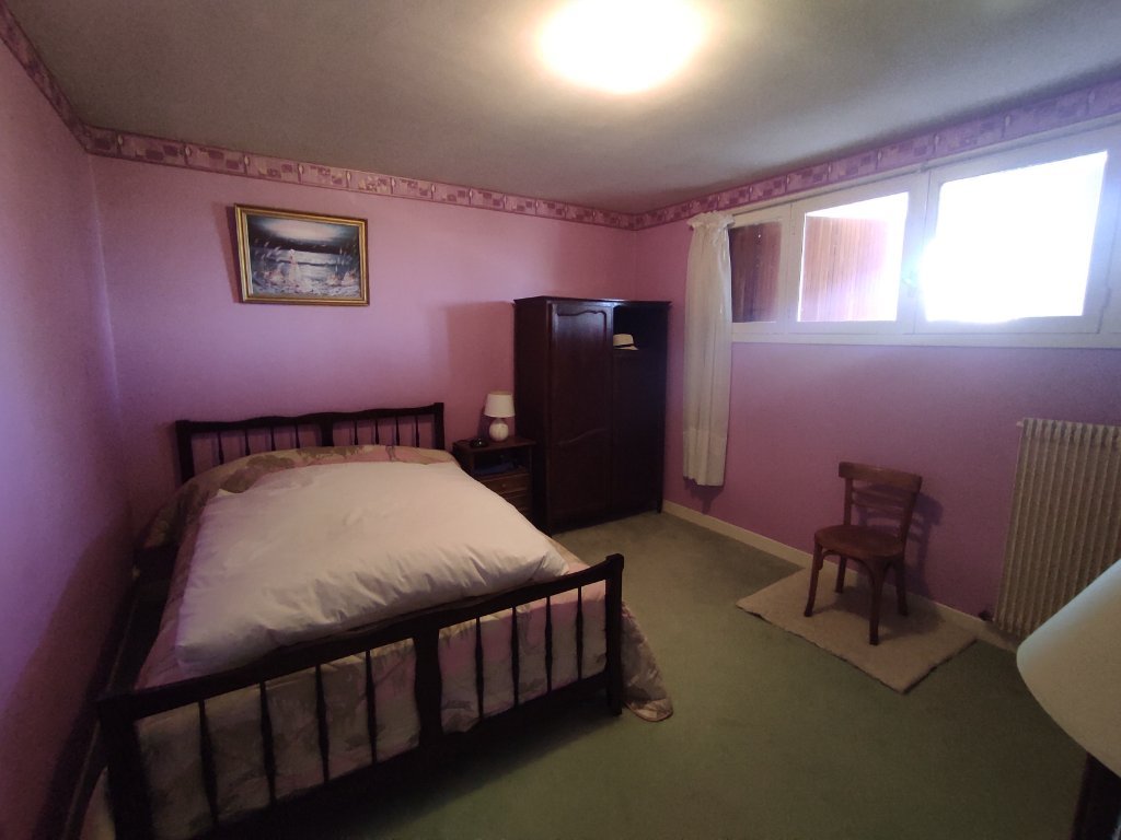 MAISON - CHATEAU CHINON VILLE - 137.69 m2 - VENDU