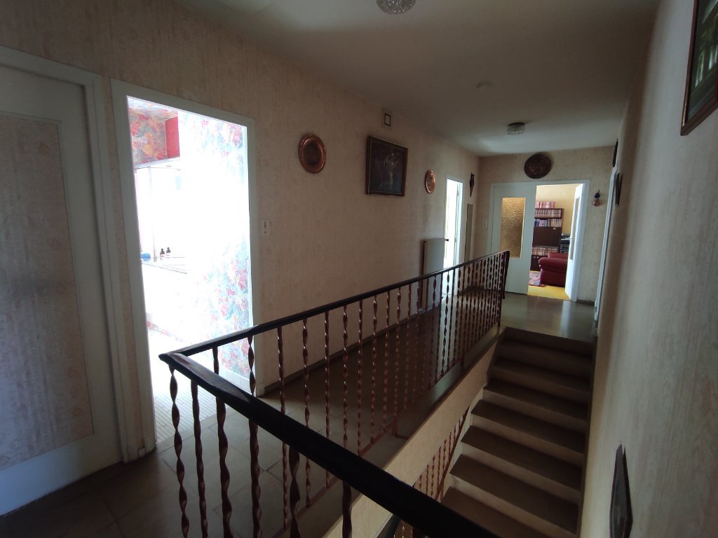 MAISON - CHATEAU CHINON VILLE - 137.69 m2 - VENDU