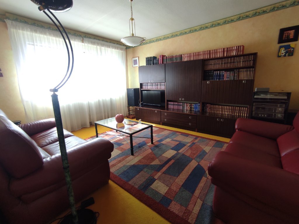 MAISON - CHATEAU CHINON VILLE - 137.69 m2 - VENDU