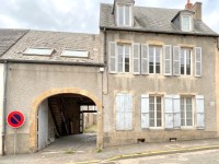 MAISON A VENDRE - CHATEAU CHINON VILLE - 190 m2 - 88 000 €