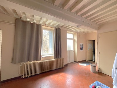 MAISON A VENDRE - CHATEAU CHINON VILLE - 190 m2 - 88 000 &euro;