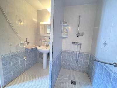 MAISON A VENDRE - CHATEAU CHINON VILLE - 190 m2 - 88 000 &euro;