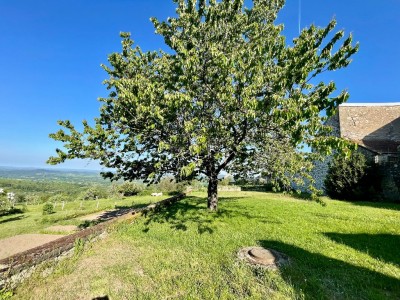 MAISON A VENDRE - CHATEAU CHINON VILLE - 190 m2 - 88 000 &euro;
