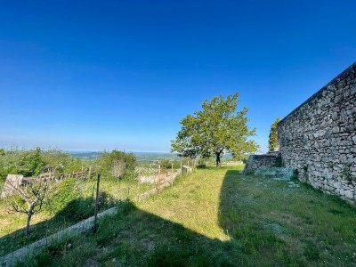 MAISON A VENDRE - CHATEAU CHINON VILLE - 190 m2 - 88 000 &euro;