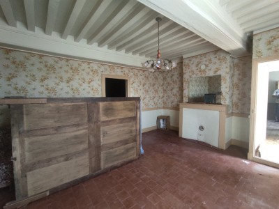 MAISON A VENDRE - CHATEAU CHINON VILLE - 142.91 m2 - 24 000 &euro;