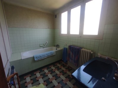MAISON A VENDRE - CHATEAU CHINON VILLE - 115.61 m2 - 93 500 €