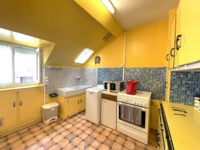MAISON A VENDRE - CHATEAU CHINON VILLE - 84.39 m2 - 55 000 €
