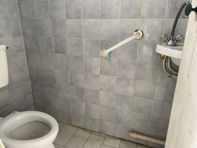 MAISON DE VILLAGE AVEC COUR ET GARAGE A VENDRE - CHATILLON EN BAZOIS - 117.84 m2 - 34000€