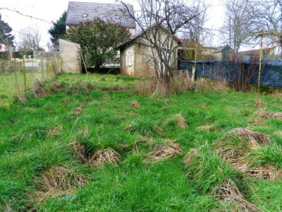 MAISON DE VILLAGE-DEPENDANCES-JARDIN 293 M2 A VENDRE - CHATILLON EN BAZOIS - 80.56 m2 - 35000€