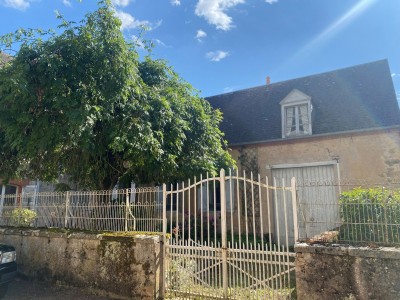 MAISON DE CARACTERE A VENDRE - CHATILLON EN BAZOIS - 142.64 m2 - 78000€