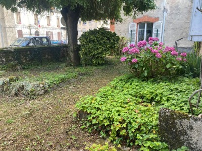 MAISON DE CARACTERE A VENDRE - CHATILLON EN BAZOIS - 142.64 m2 - 78000€