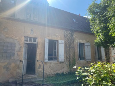 MAISON DE CARACTERE A VENDRE - CHATILLON EN BAZOIS - 142.64 m2 - 78000€