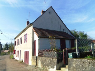 MAISON A VENDRE - CHATILLON EN BAZOIS - 92.96 m2 - 44000€