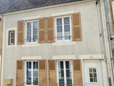MAISON A VENDRE - CHATILLON EN BAZOIS - 105.97 m2 - 90000€